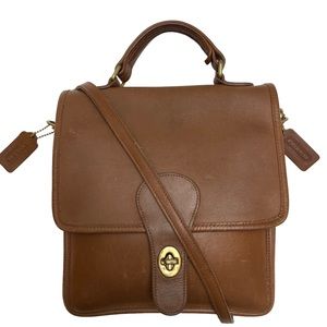 COACH 5130 Vtg British Tan Leather Station Crossbody Bag